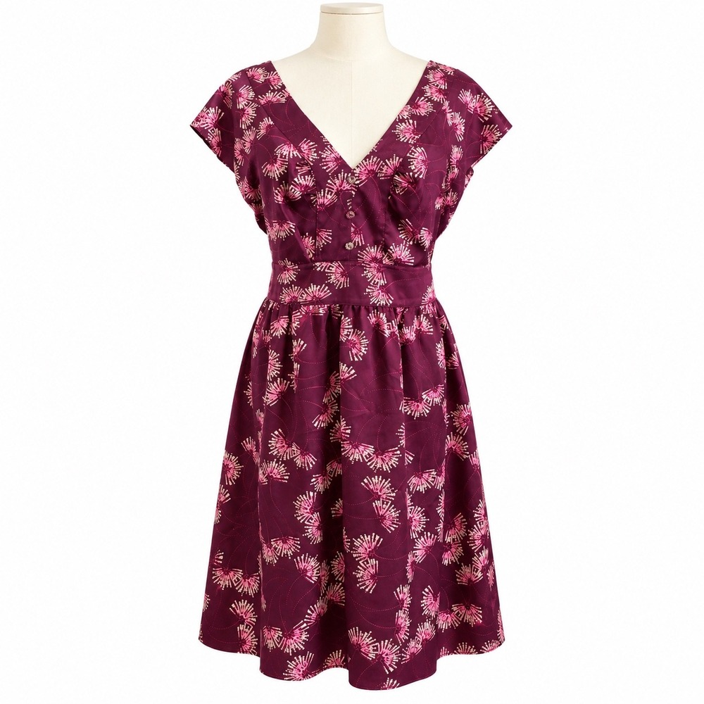 Vintage Y2K GUESS Dress Size 6 Plum Floral Rhinestone Flutter Sleeve Stretch